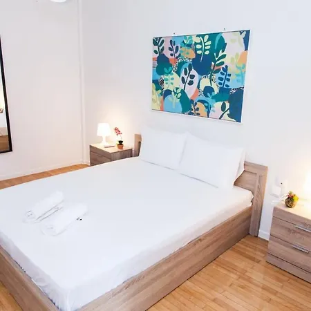 Sophisticated Apt In Charming Kifisia *