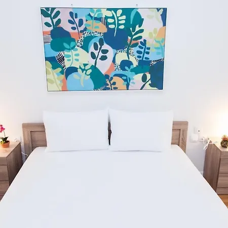 Sophisticated Apt In Charming Kifisia *